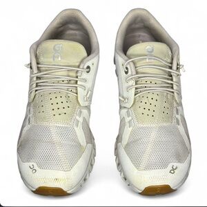 On Running Cloud 5 Shoes - On Cloud 5 - White Sand Women’s Size 8 Running Shoes